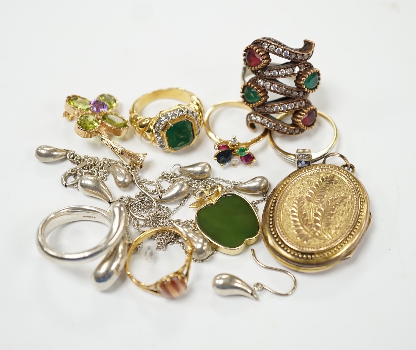 Assorted jewellery including a French yellow metal(18ct mark), ruby, sapphire, emerald and diamond cluster set dress ring, size J/K, a 1920's 18ct and plat, sapphire and diamond set rectangular cluster ring, gross weight